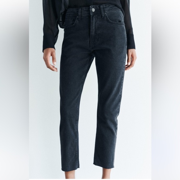 Zara Straight Leg Jeans - Picture 1 of 9